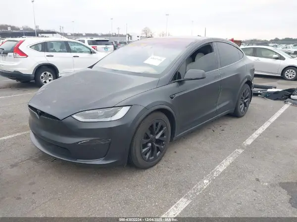 7SAXCBE5XRF457745 2024 TESLA MODEL X - Image 2