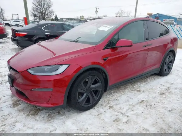 7SAXCBE5XTF473970 2026 TESLA MODEL X - Image 2