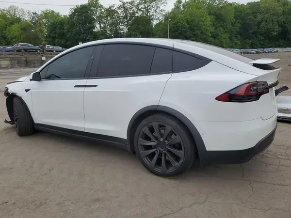 7SAXCBE60NF329534 2022 TESLA MODEL X - Image 2