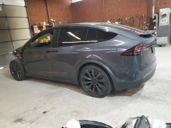 7SAXCBE60NF337262 2022 TESLA MODEL X - Image 2