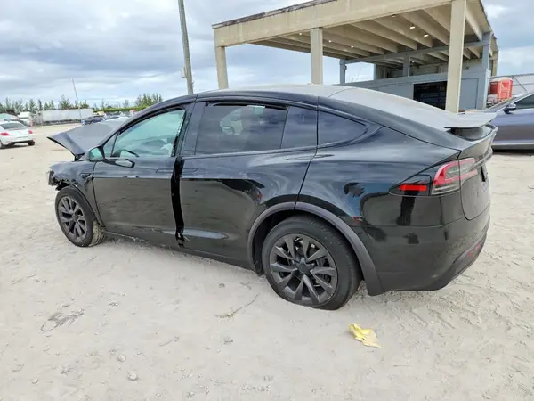 7SAXCBE60NF345071 2022 TESLA MODEL X - Image 2