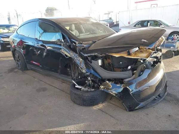 7SAXCBE60NF351288 2022 TESLA MODEL X - Image 1