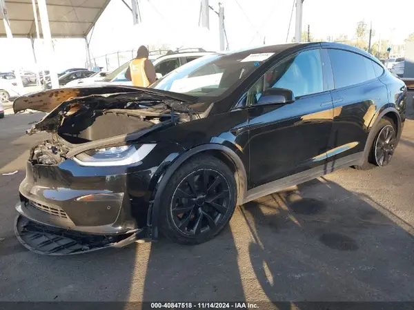 7SAXCBE60NF351288 2022 TESLA MODEL X - Image 2