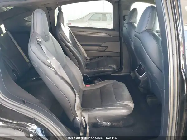 7SAXCBE60NF351288 2022 TESLA MODEL X - Image 8