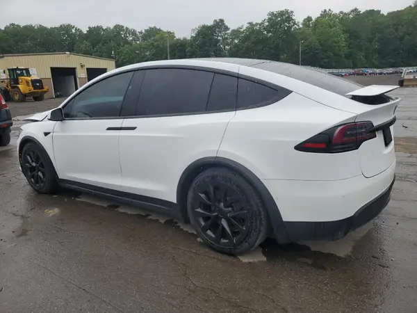7SAXCBE60NF360086 2022 TESLA MODEL X - Image 2