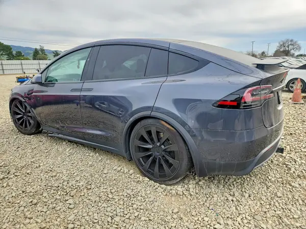 7SAXCBE60NF362243 2022 TESLA MODEL X - Image 2