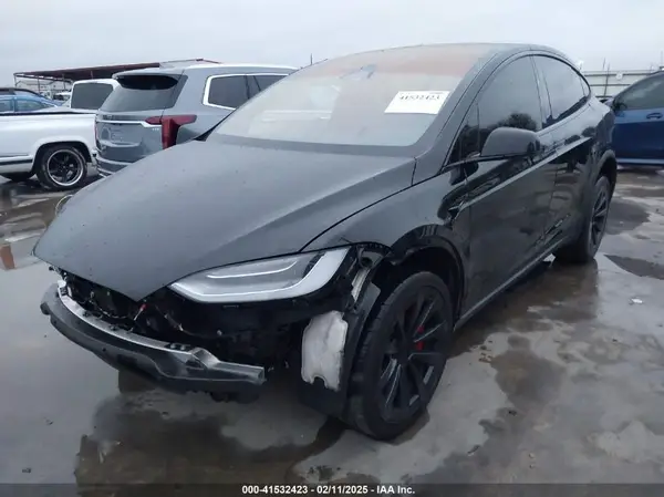 7SAXCBE60PF375769 2023 TESLA MODEL X - Image 2