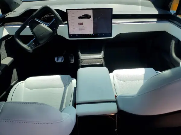 7SAXCBE60TF481391 2026 TESLA MODEL X - Image 8