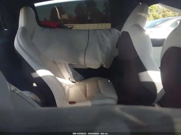 7SAXCBE61NF331535 2022 TESLA MODEL X - Image 8