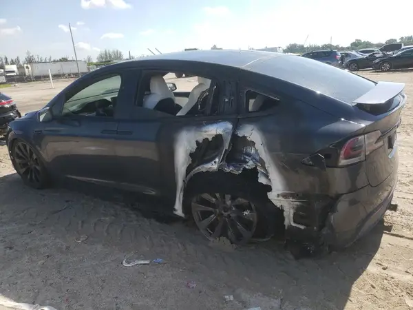 7SAXCBE61NF343488 2022 TESLA MODEL X - Image 2