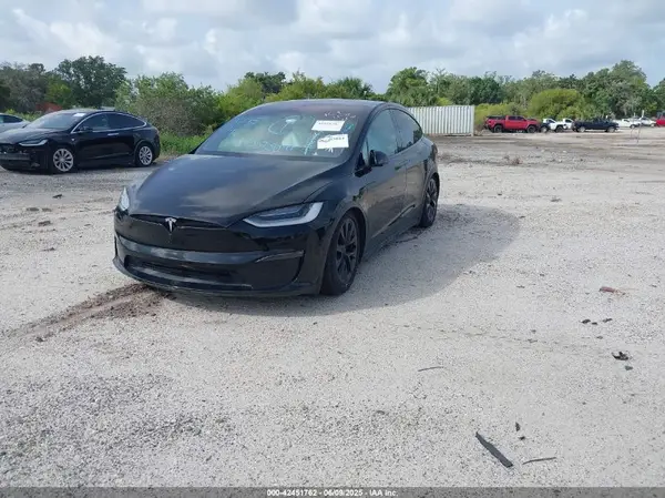 7SAXCBE61NF362753 2022 TESLA MODEL X - Image 2