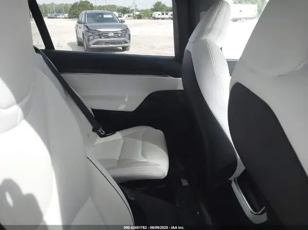 7SAXCBE61NF362753 2022 TESLA MODEL X - Image 8