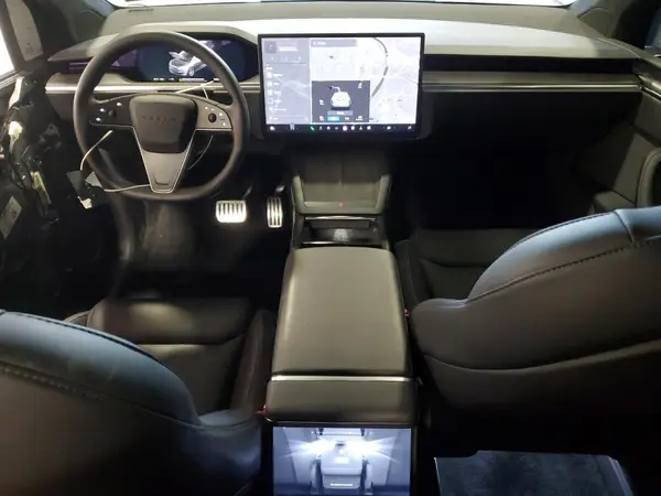 7SAXCBE61RF439059 2024 TESLA MODEL X - Image 8