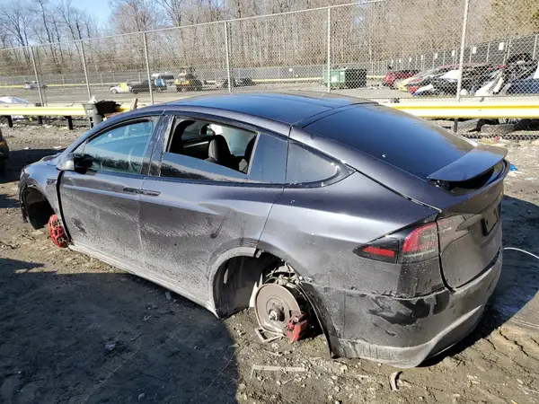 7SAXCBE61RF448716 2024 TESLA MODEL X - Image 2