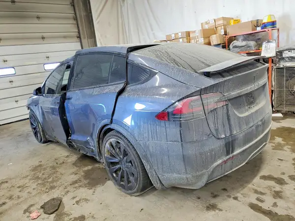 7SAXCBE62NF331737 2022 TESLA MODEL X - Image 2