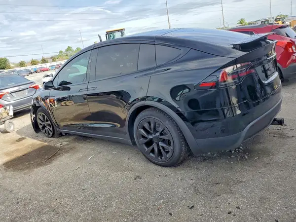 7SAXCBE62NF345475 2022 TESLA MODEL X - Image 2