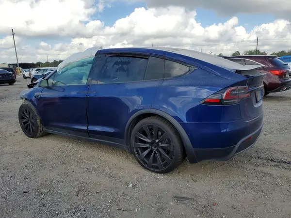 7SAXCBE62NF352829 2022 TESLA MODEL X - Image 2