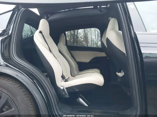 7SAXCBE62PF429850 2023 TESLA MODEL X - Image 8