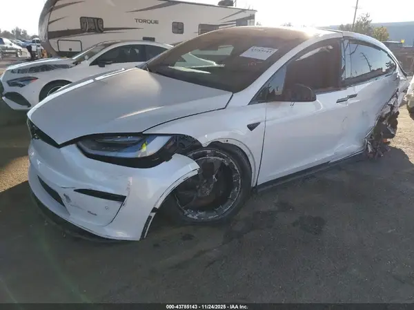 7SAXCBE63NF339183 2022 TESLA MODEL X - Image 2