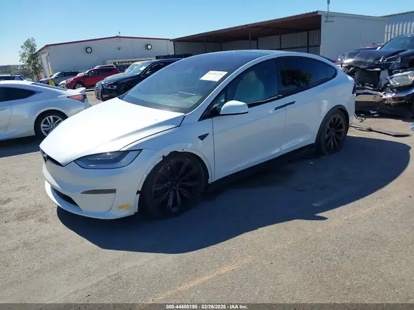 7SAXCBE63NF349390 2022 TESLA MODEL X - Image 2