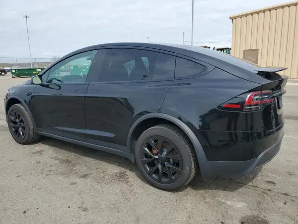 7SAXCBE63PF375247 2023 TESLA MODEL X - Image 2