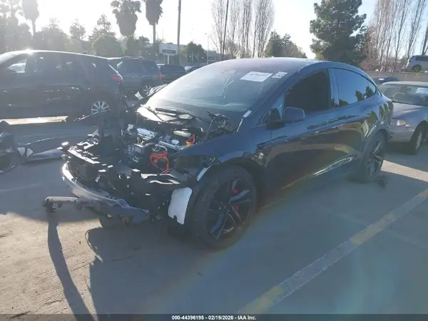 7SAXCBE63TF477867 2026 TESLA MODEL X - Image 2