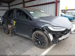 7SAXCBE64NF332324 2022 TESLA MODEL X