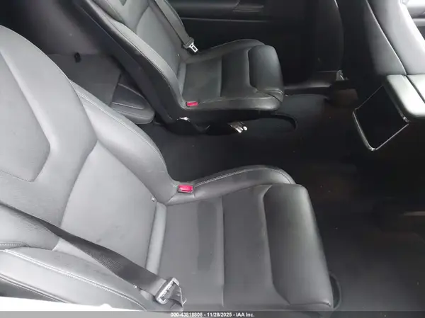 7SAXCBE64NF332324 2022 TESLA MODEL X - Image 8