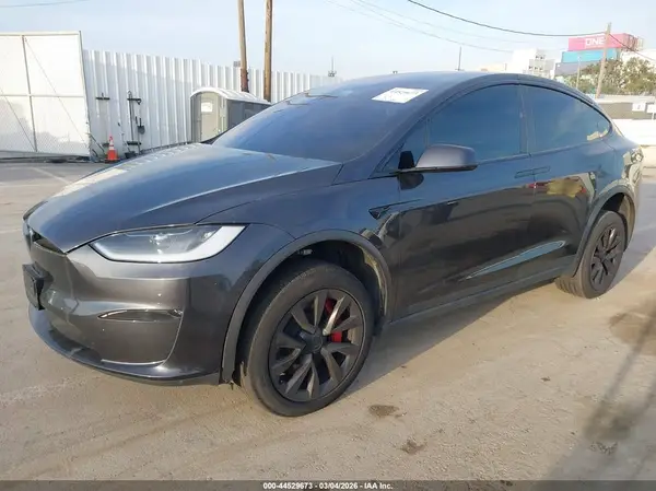 7SAXCBE64PF422737 2023 TESLA MODEL X - Image 2