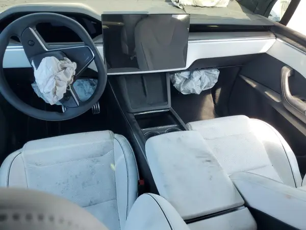 7SAXCBE64RF442098 2024 TESLA MODEL X - Image 8