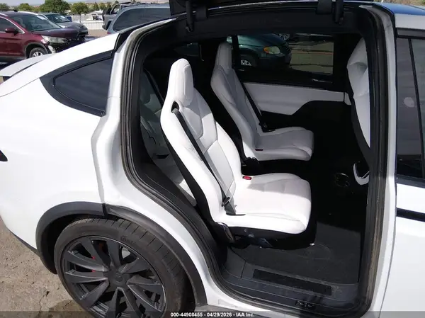 7SAXCBE64SF469811 2025 TESLA MODEL X - Image 8