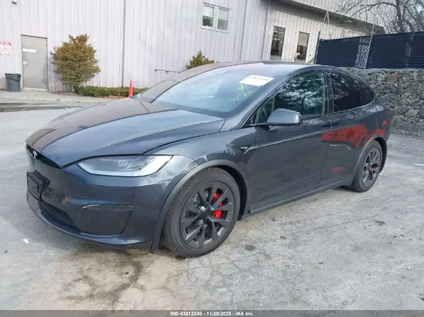 7SAXCBE64SF470022 2025 TESLA MODEL X - Image 2