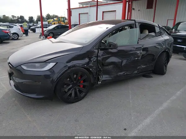 7SAXCBE64SF470991 2025 TESLA MODEL X - Image 2