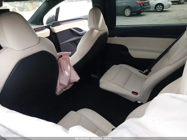 7SAXCBE64SF470991 2025 TESLA MODEL X - Image 8