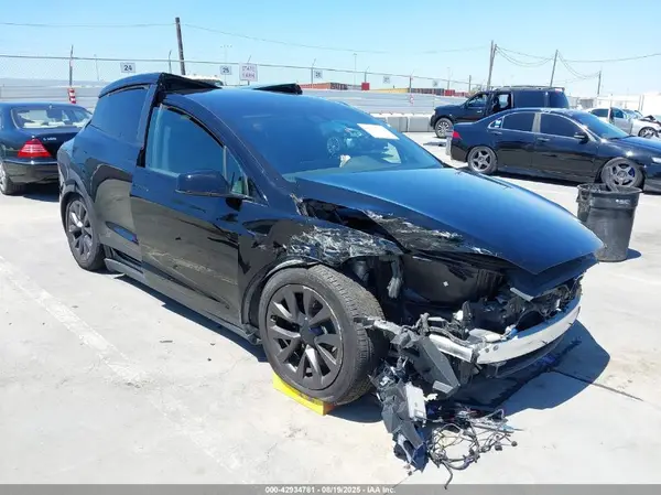 7SAXCBE65NF337483 2022 TESLA MODEL X - Image 1