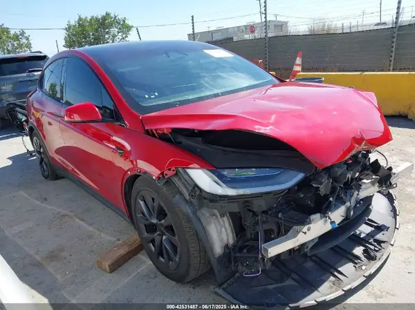 7SAXCBE65NF342585 2022 TESLA MODEL X - Image 1