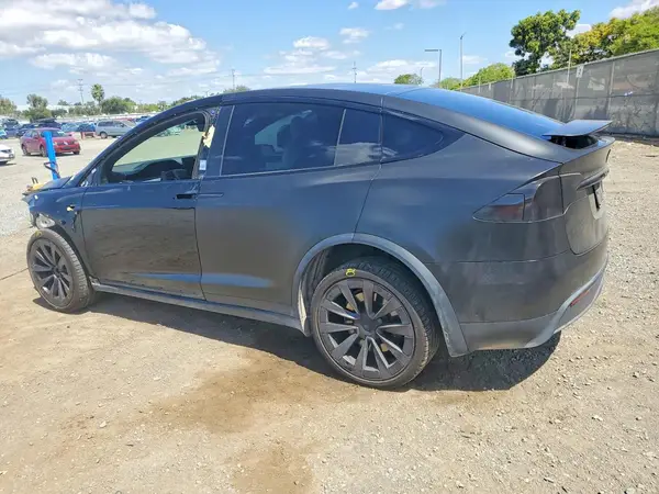 7SAXCBE65NF350346 2022 TESLA MODEL X - Image 2