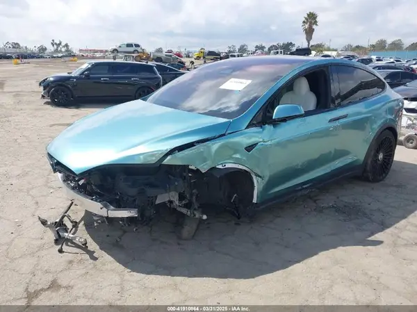 7SAXCBE65PF375346 2023 TESLA MODEL X - Image 2