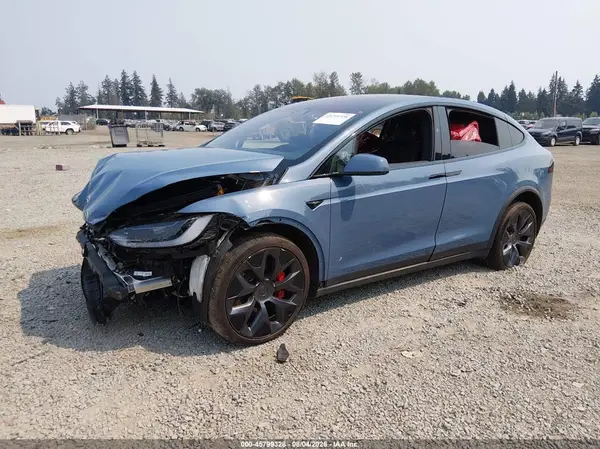 7SAXCBE65TF482195 2026 TESLA MODEL X - Image 2