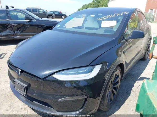 7SAXCBE66NF332809 2022 TESLA MODEL X - Image 2