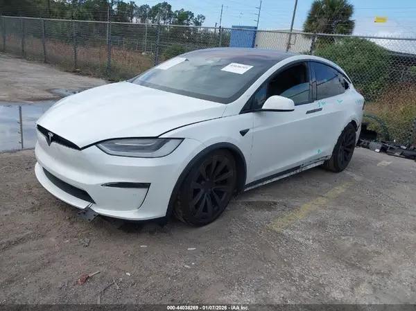 7SAXCBE66NF343129 2022 TESLA MODEL X - Image 2