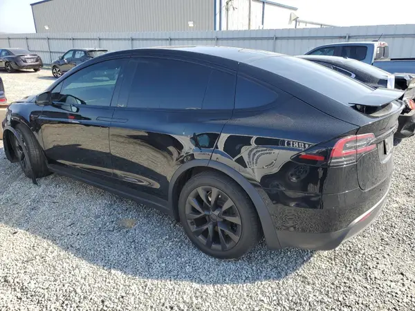 7SAXCBE66NF355555 2022 TESLA MODEL X - Image 2