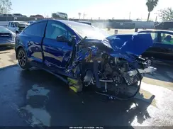 7SAXCBE66NF358312 2022 TESLA MODEL X