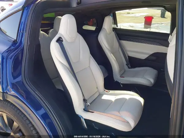 7SAXCBE66NF358312 2022 TESLA MODEL X - Image 8