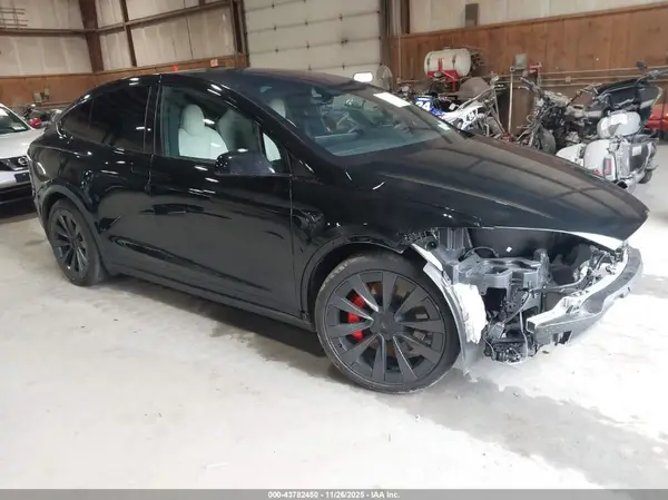7SAXCBE66RF460974 2024 TESLA MODEL X - Image 1