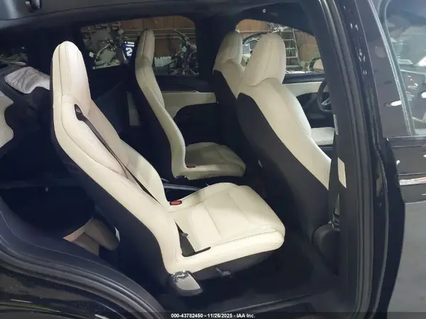 7SAXCBE66RF460974 2024 TESLA MODEL X - Image 8