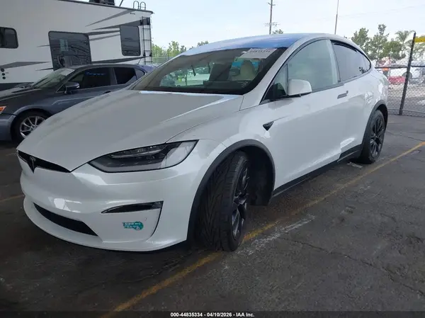 7SAXCBE67NF330129 2022 TESLA MODEL X - Image 2