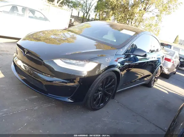7SAXCBE67NF333967 2022 TESLA MODEL X - Image 2