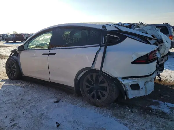 7SAXCBE67NF350526 2022 TESLA MODEL X - Image 2