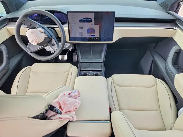 7SAXCBE67RF458537 2024 TESLA MODEL X - Image 8